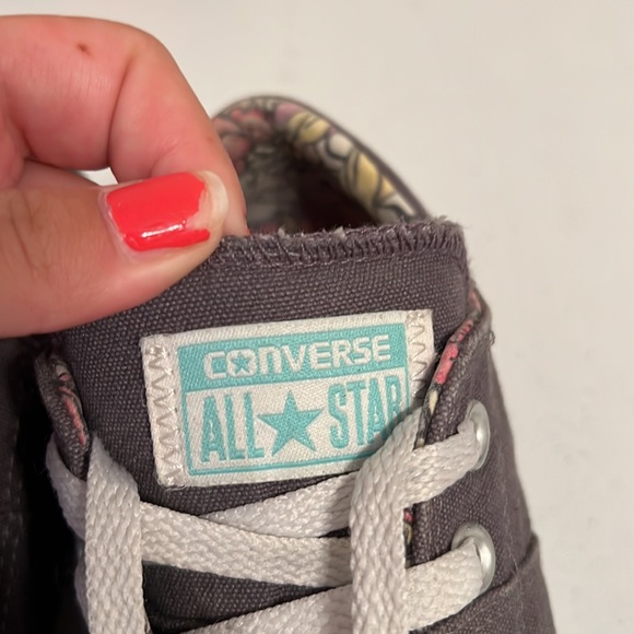 Gray Converse - Picture 2 of 3